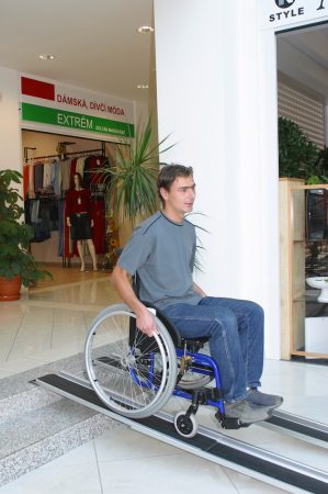 Nájazdové rampy pre invalidné vozíky