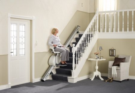 Výťah na schody pre vozíčkárov- Homeglide