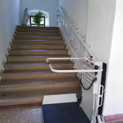 Montáž šikmej schodiskovej plošiny, Nitra